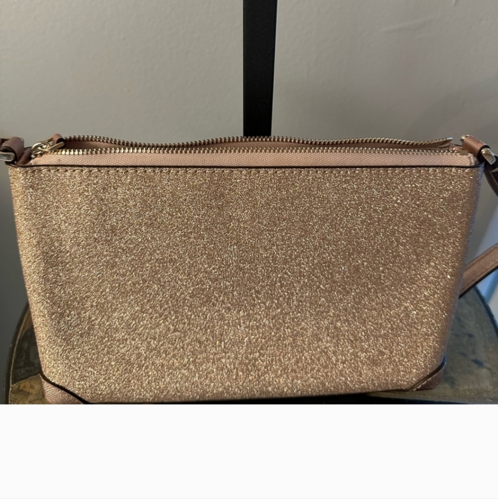 Kate Spade EUC rose gold shimmer crossbody. - Picture 2 of 8